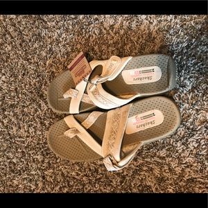 Sketchers sandals